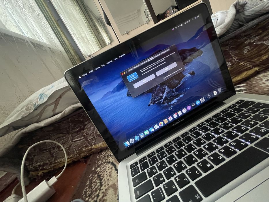 Продаю мак бук13