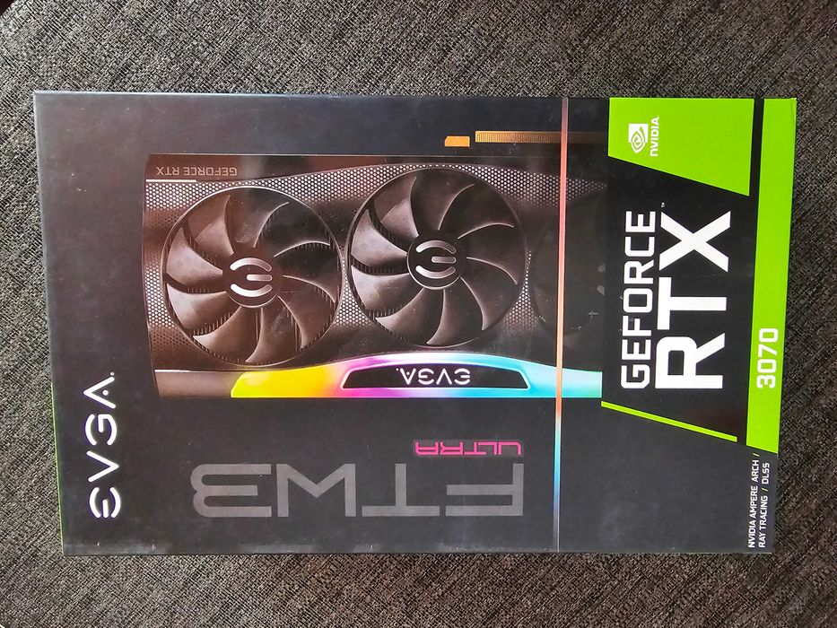RTX 3080  RTX 3070