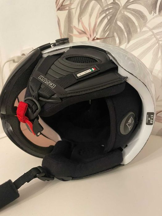Casca ski/snowboard cu vizor, firma KASK Italia