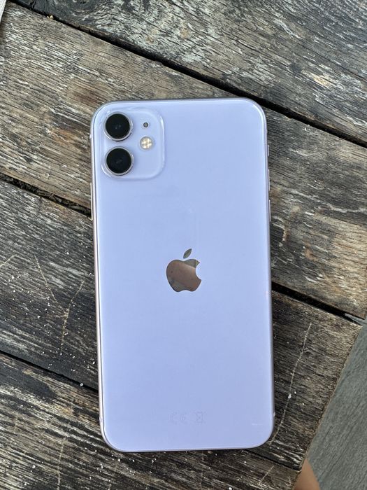Продавам Iphone 11///128gb