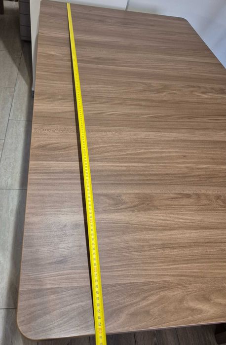 Трапезарна маса 200 евро