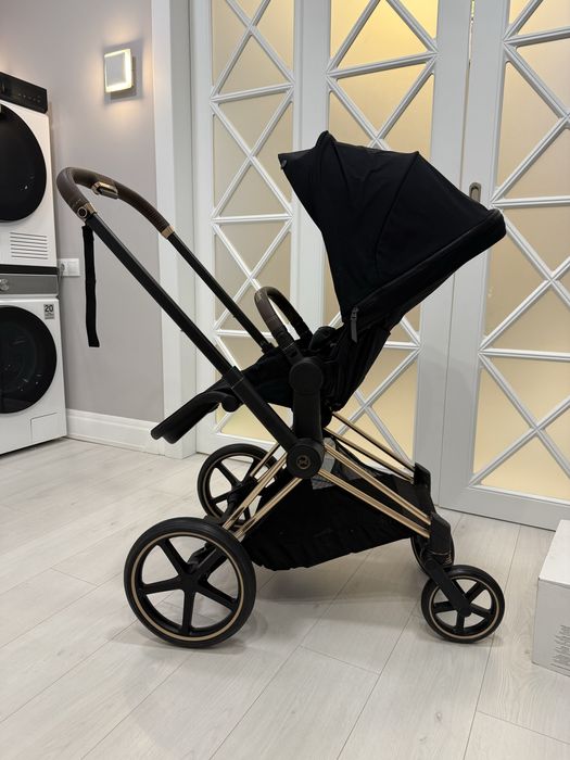 Продается коляска Cybex