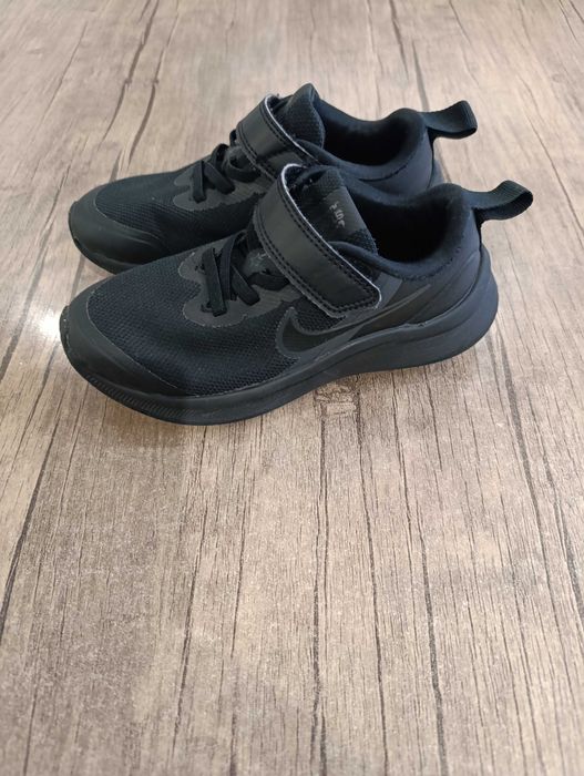 Оригинални детски  маратонки на nike