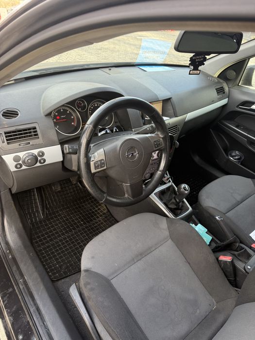 Opel astra h 1.9 150 cai