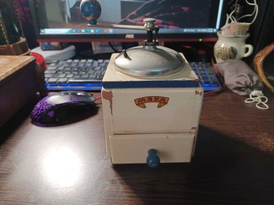 Rasnita manuala vintage Mefa 1930