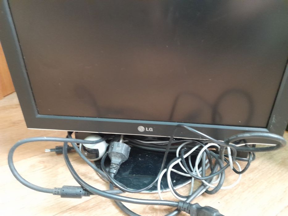 Продам монитор LG