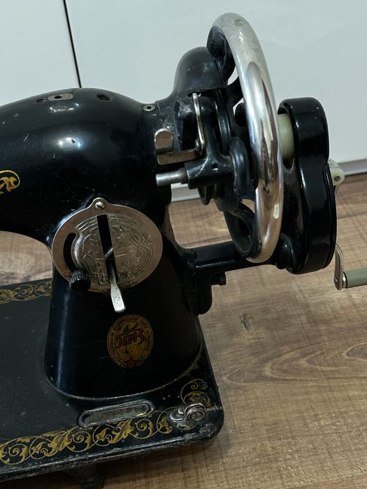 Швейная машинка ПМЗ