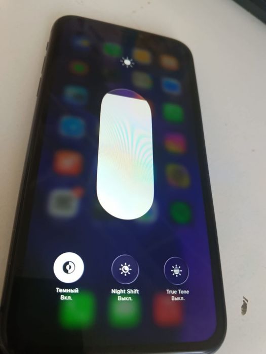 Продам Айфон 11 64гб