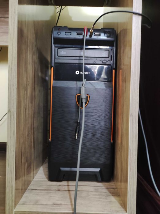 O'yinlar uchun  kompyuter sotiladi