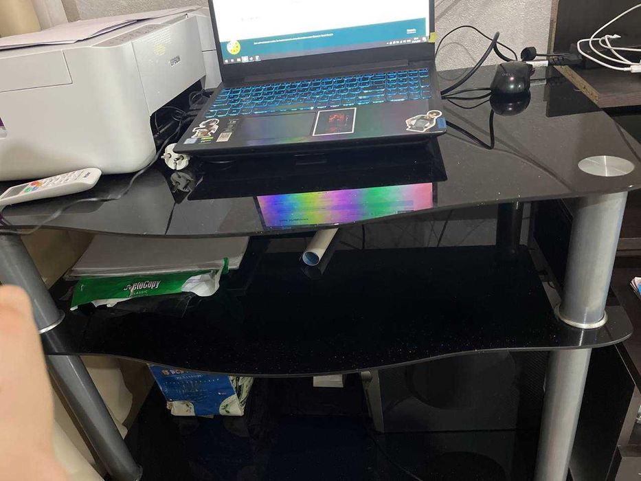 продам стол из стекла