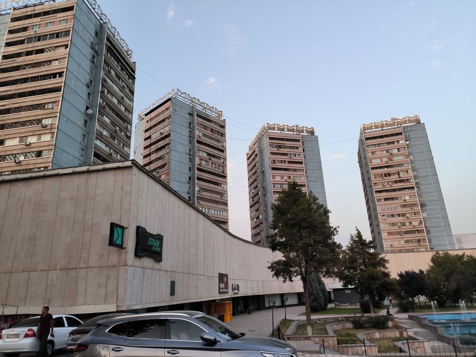 Ijaraga noturar 383 m2 ofislar uchun X Olimjon, Darxonda topshiriladi.