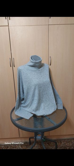 Пуловер COS. размер XL/2XL 100% е вълна