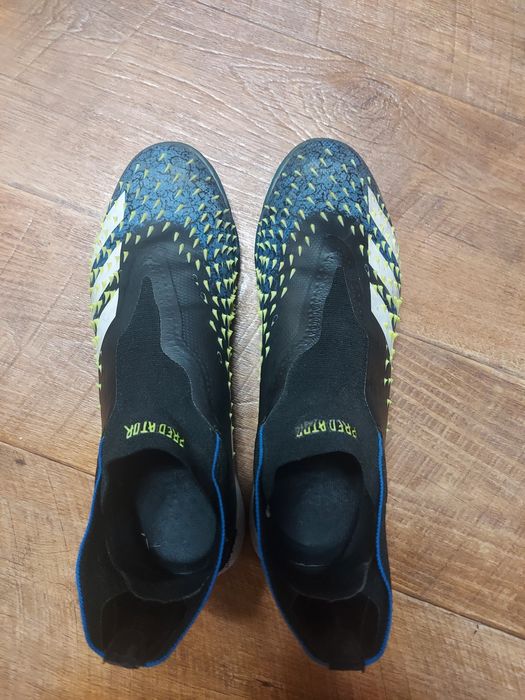 Продам сороконожки Adidas predator