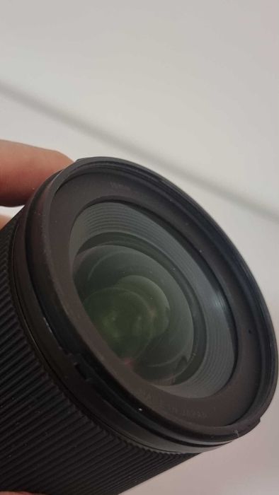 vand obiectiv sigma 16 mm F 1.4 montura Sony E - crop