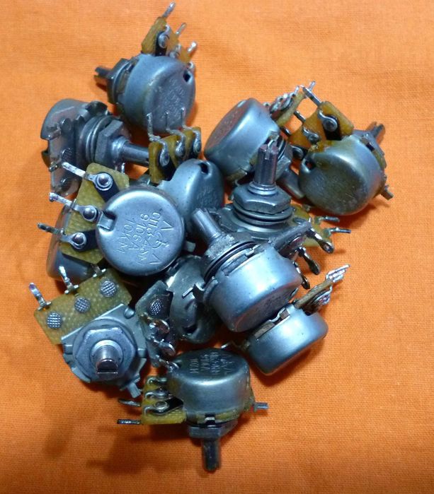 Piese rusesti diverse tranzistori germaniu potentiometri trafuri conzi