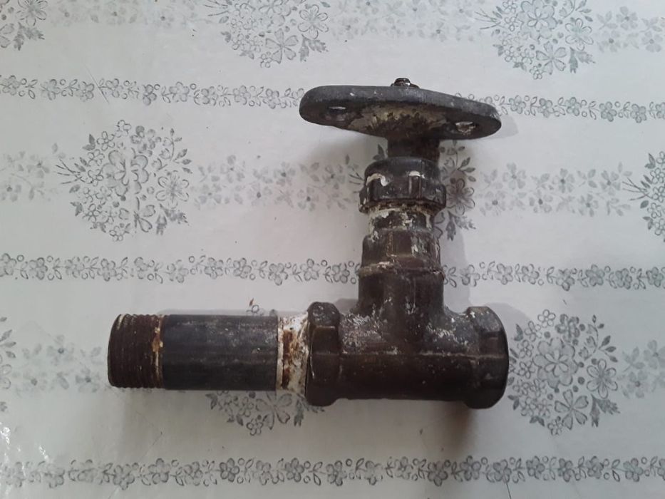 Продам     краны