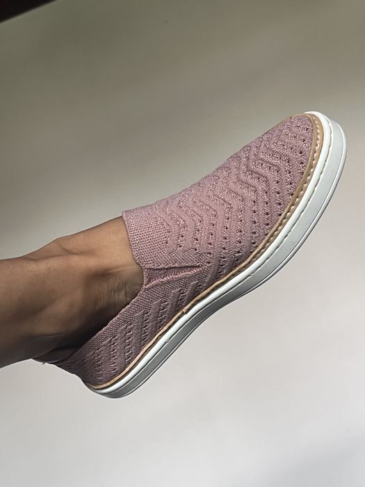 UGG, balerini 'slip-on', material textil, roz sidefat