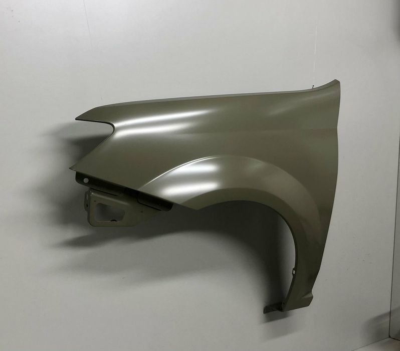 Крылья ЛАРГУС ФЛ перед 2021год новые оригинал.