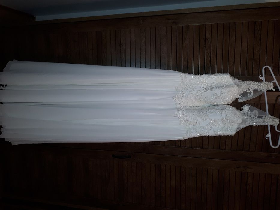 Vand rochie de mireasa