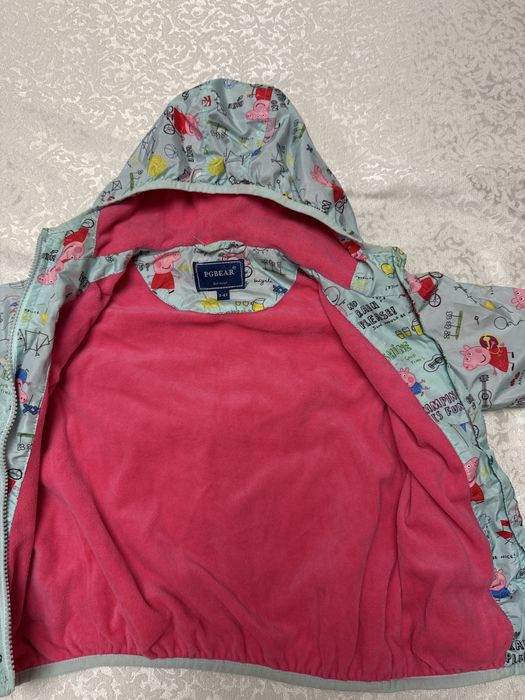 Продам ветровку детскую