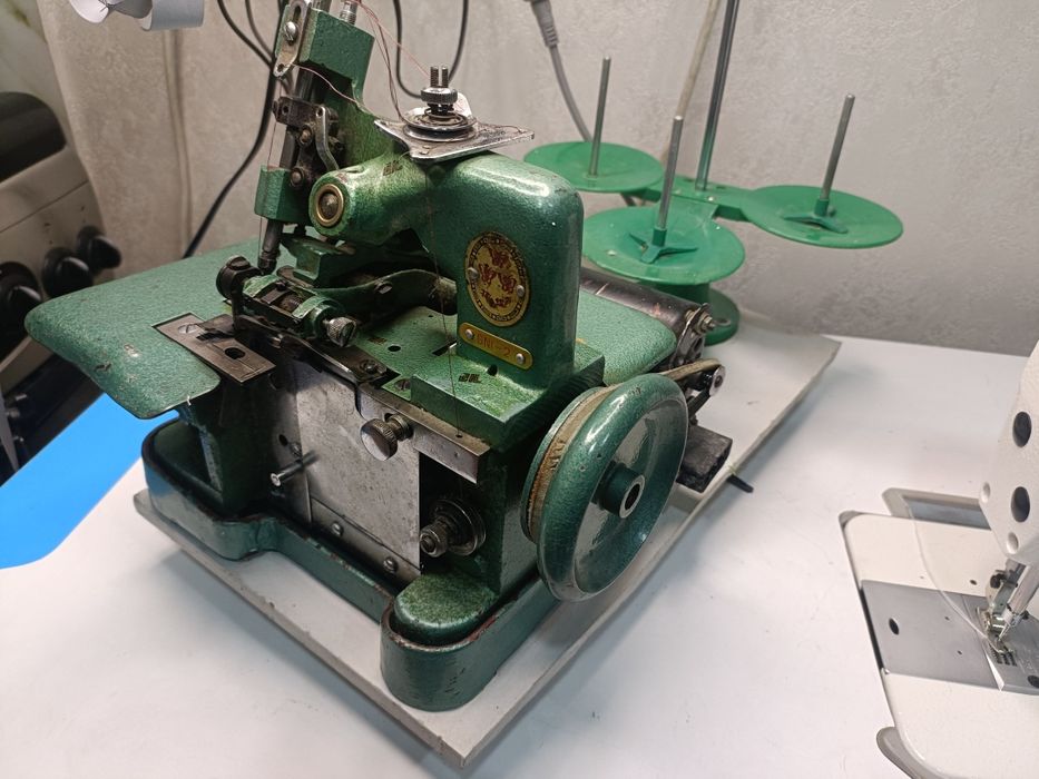 Продаю швейные машинки.