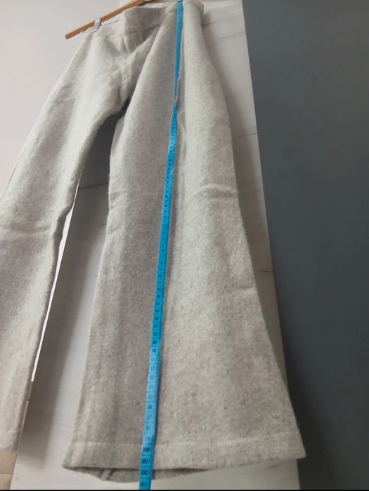 Pantaloni lana virgina