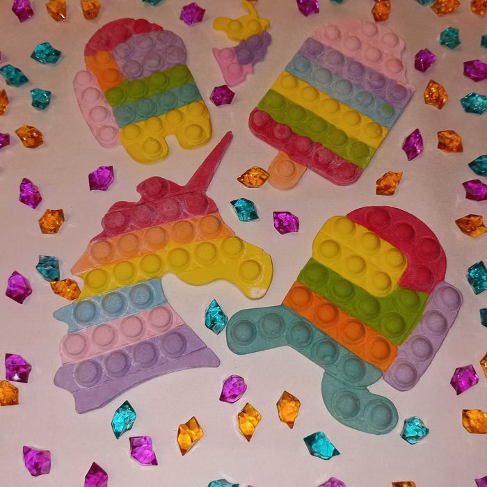 Поп ит съедобный из маршмеллоу.