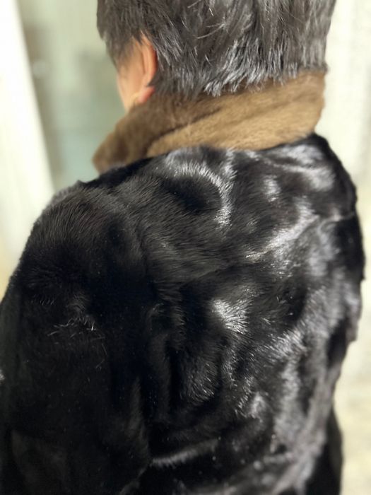 Норковая шуба продам