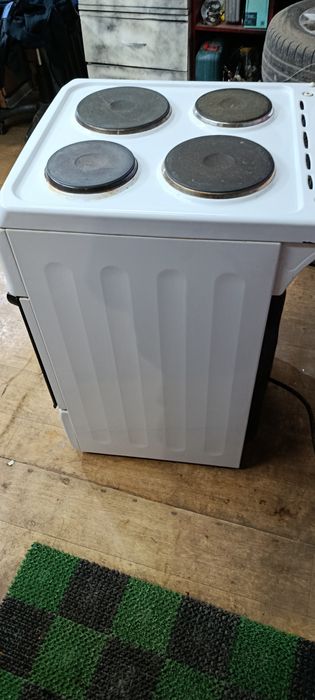 Продам электроплиту 30000тг