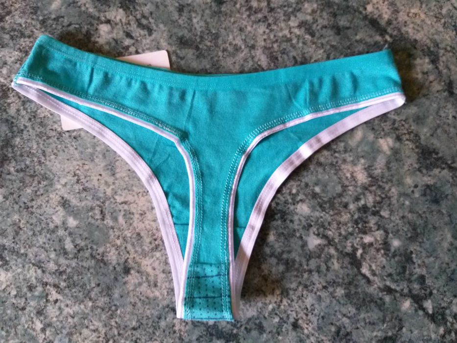 Chiloti tanga sexy model fin fete/femei imprimeu trandafir mar. M-L  (noi)