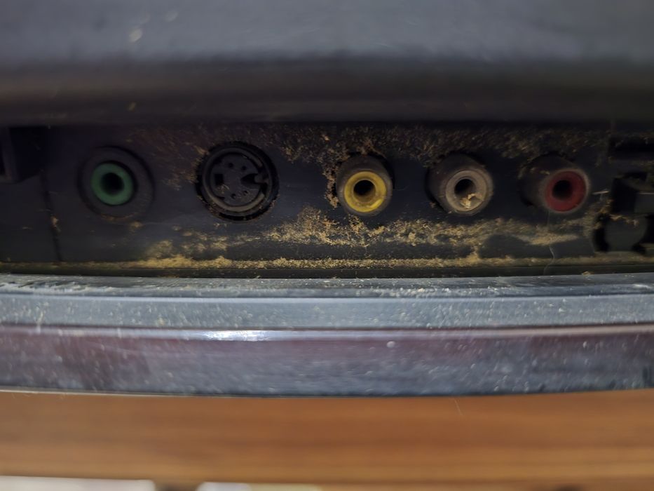 Продавам Телевизор Сони