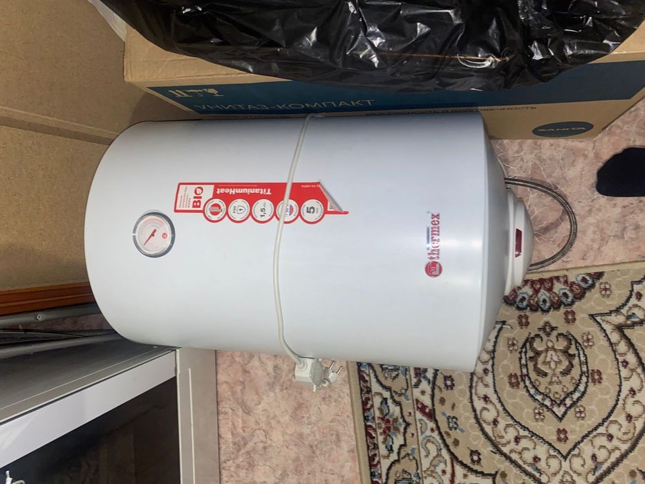 Продам водонагреватель Thermes