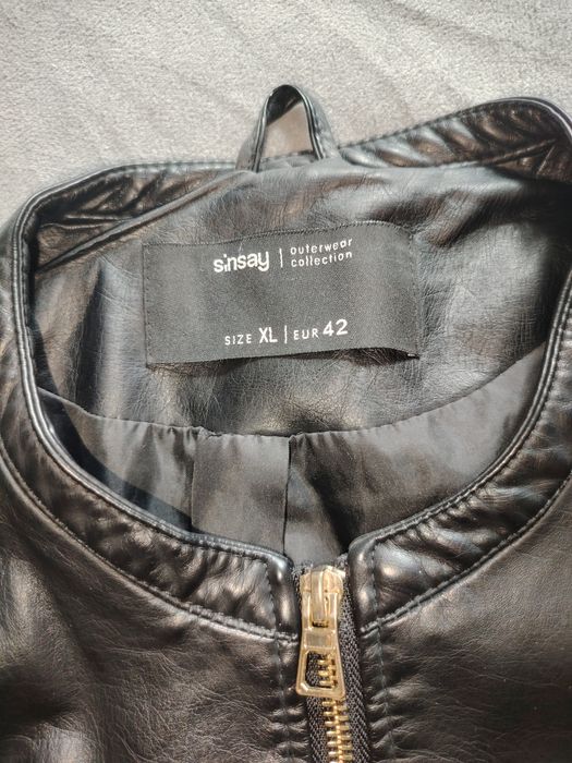 Подам кожанную куртку