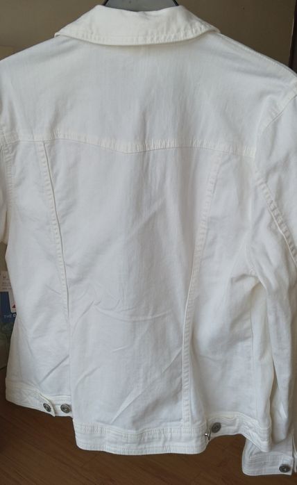 Geacă damă denim,măsura M,alb