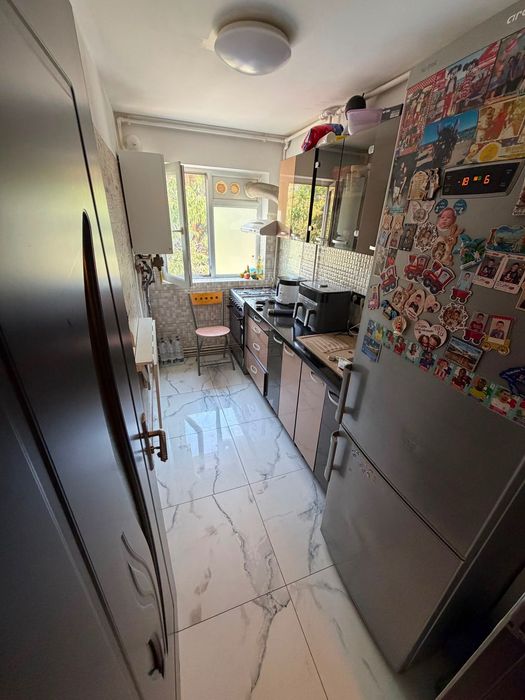 Apartament de vânzare cu 3 camere
