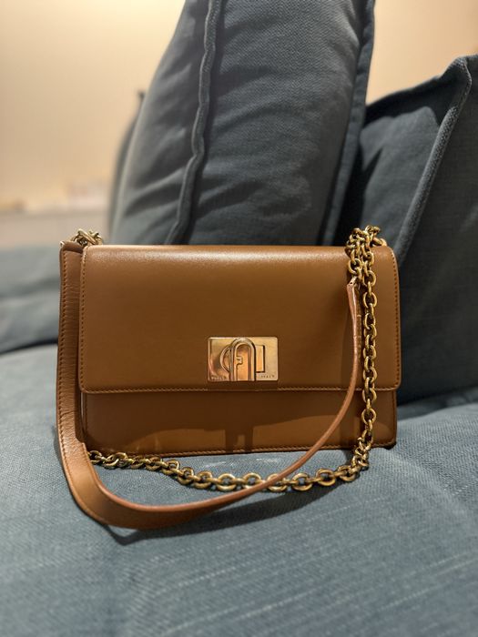 Чанта Furla средна големина