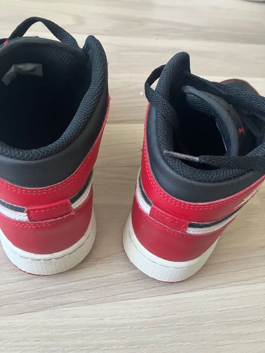 Sneakers Nike Jordan rosu/negru, marime 39