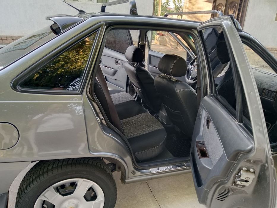 Nexia 2 2015 soatiladi alo xolatda!