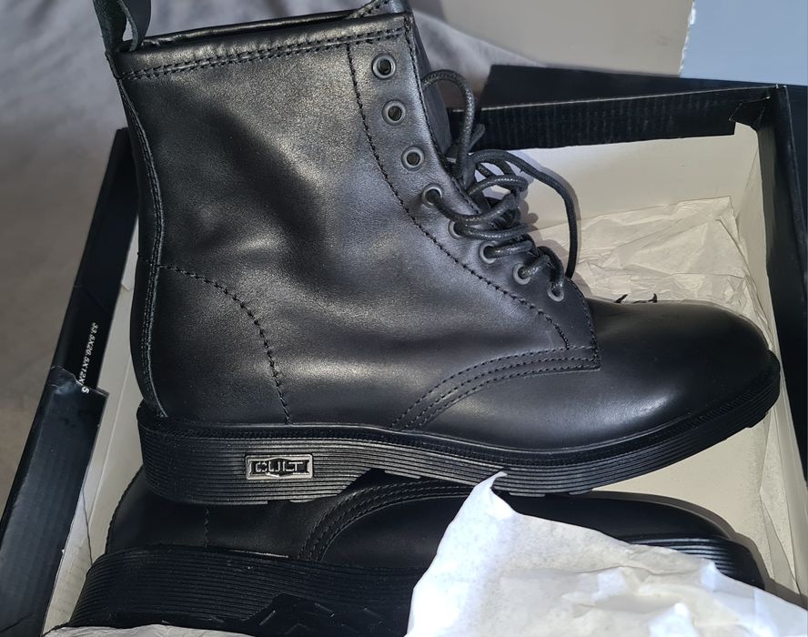 Кожени боти CULT