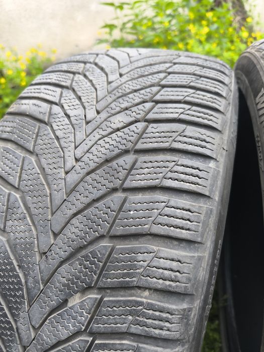 Гуми Nexen 256/40/19 dot22