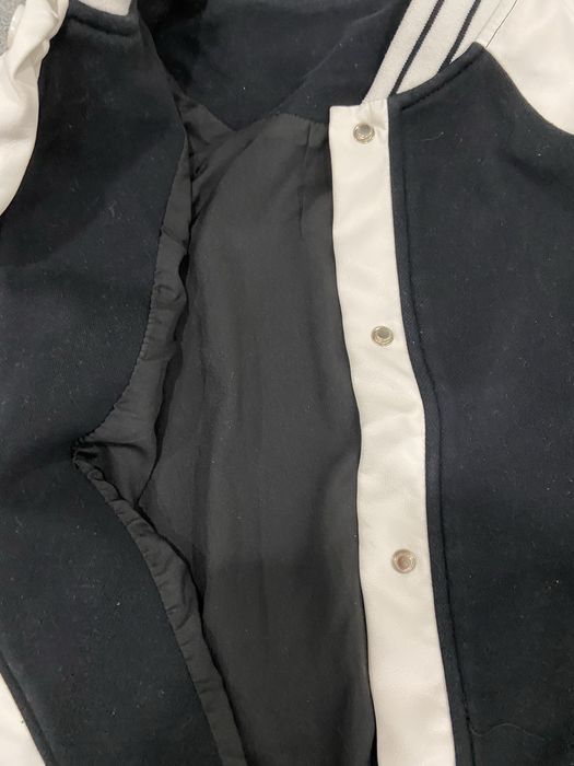 Продам детскую ветровку