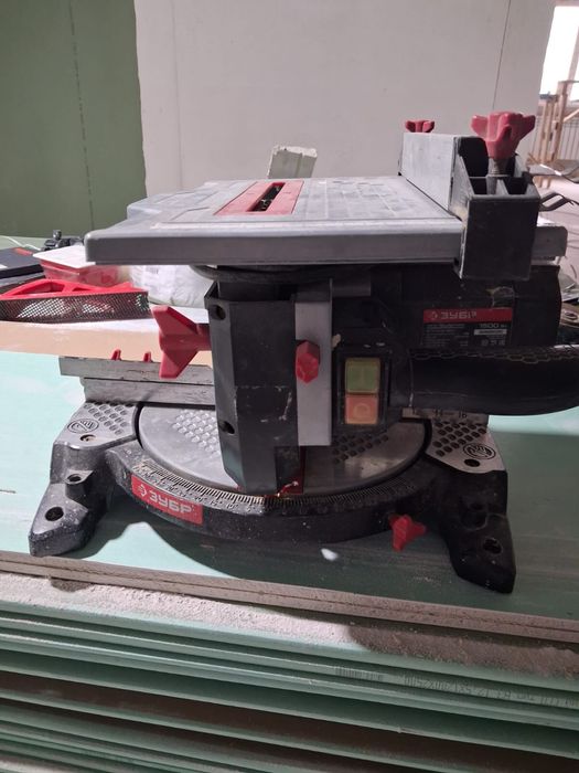 Торцовочная пила