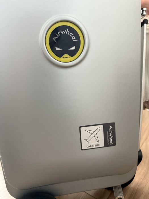 Продаётся чемодан Airwheel SE3S.