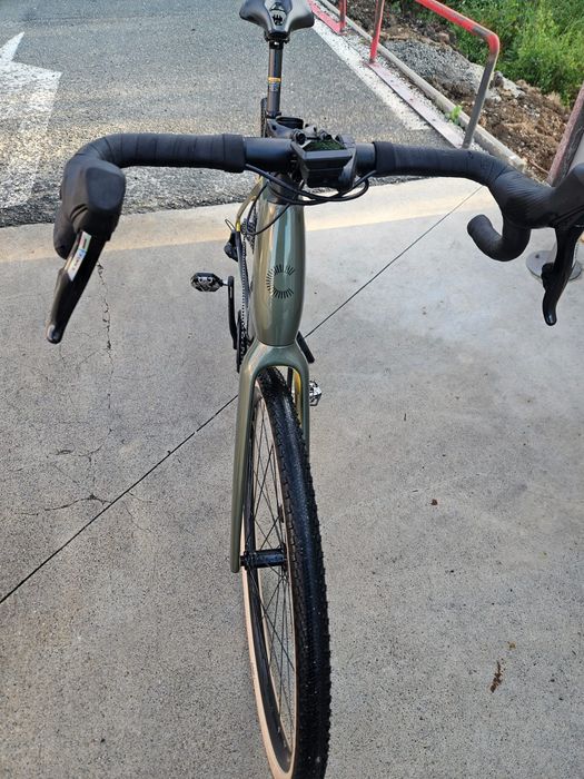 Bicicleta gravel cannondale de carbon sram axs Bosch sx model 2025
