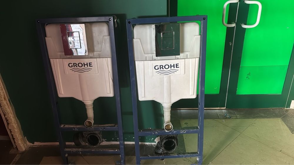 Продамц инсталляцию Grohe с унитазом (б/у)