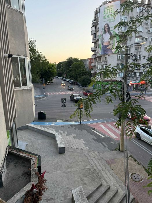 Apartament decomandat 3 camere de închiriat - Spitalul Județean Constanța | 2 băi | Prima închiriere după renovare