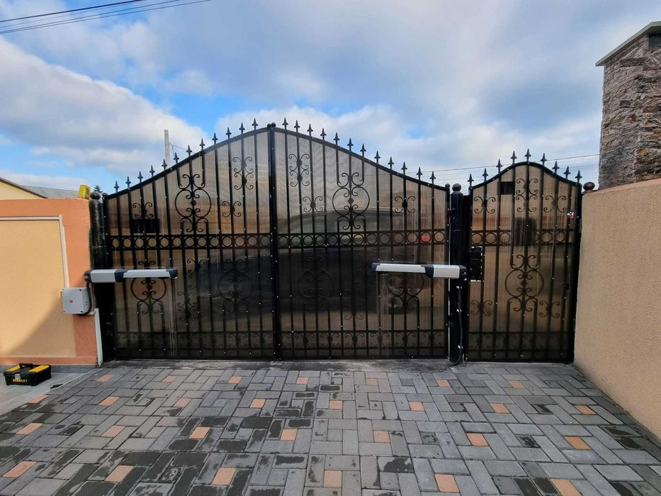 Usa garaj tip rulou, usa sectionala, rulouri aluminiu, automatizari