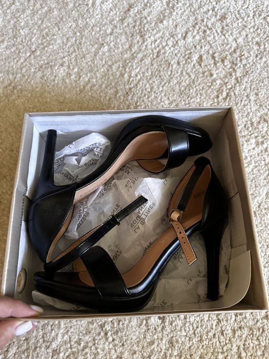 Босоножки размер 37.