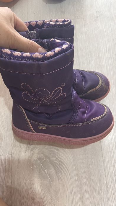 Продам обувь на девочку 28-31 размеры