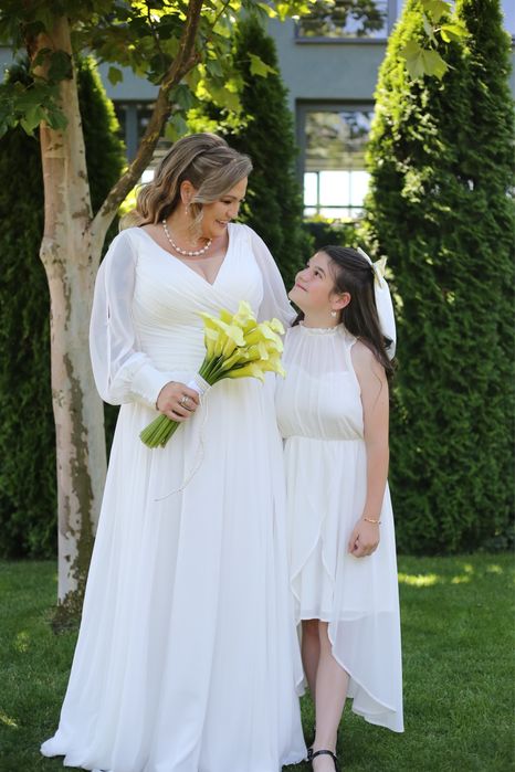 Rochie de mireasa in stare excelenta! Marime de la 42-44